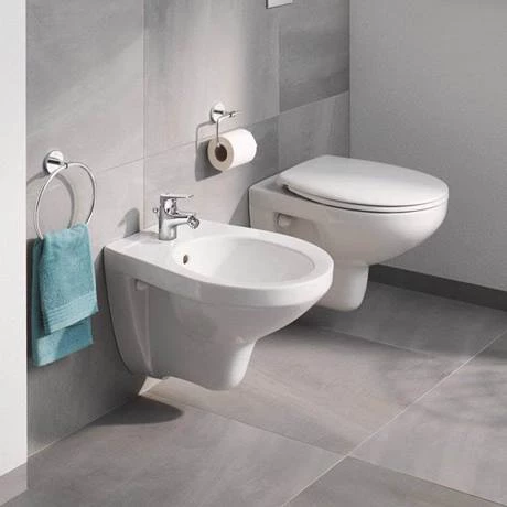 Grohe Bau Rimless Wall Hung Toilet with Soft Close Seat + FREE TOILET ROLL HOLDER - Image 4