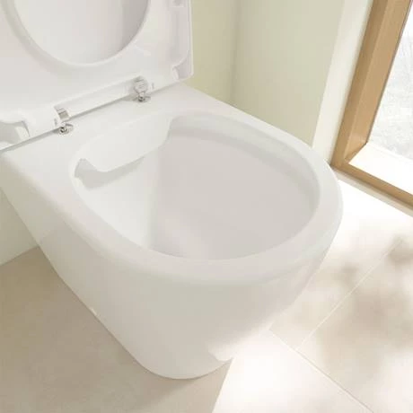 Villeroy and Boch Avento Rimless Close Coupled Toilet (Bottom Entry Water Inlet) + Seat - Image 2